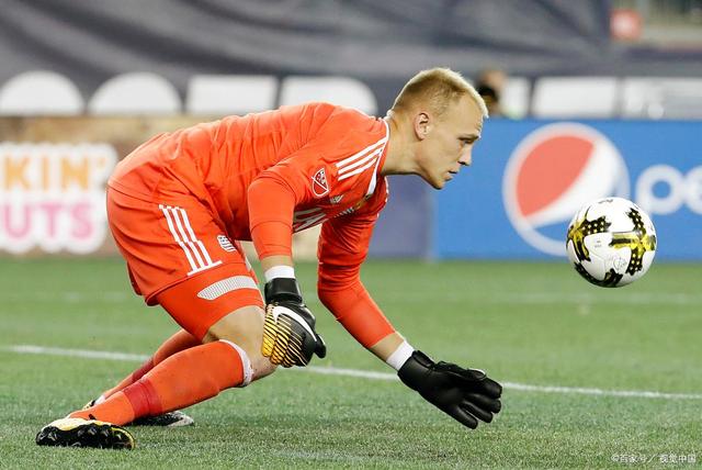 赛地聚焦:荷甲今夜热度飙升,金州勇士伤情更新,底气十足,年轻球员得到机会的简单介绍 赛地聚焦:荷甲今夜热度飙升,金州勇士伤情更新,底气十足,年轻球员得到机会的简单介绍