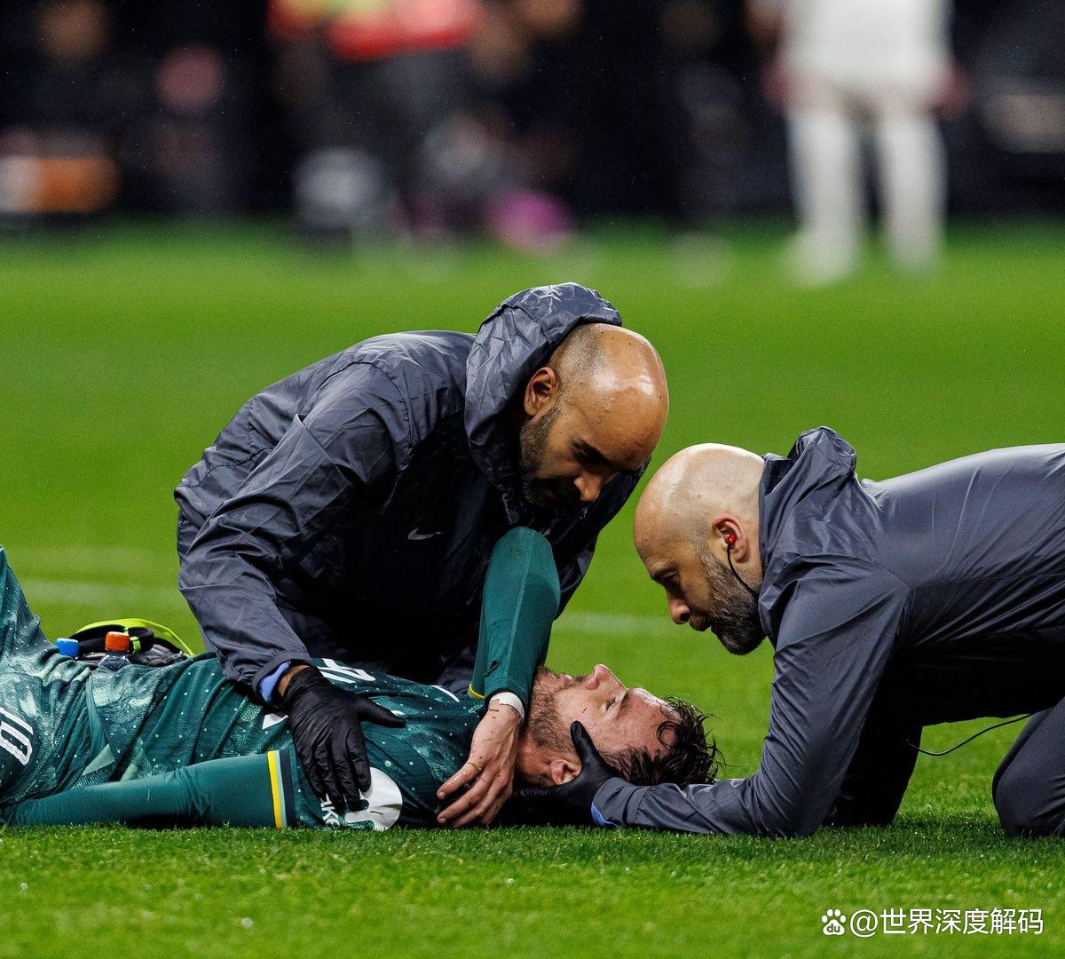 转折点里尔伤情更新，欧联今夜攻防权衡，话题不断，训练强度明显提升(热刺vs阿森纳交锋记录)