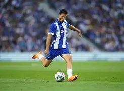 今晨法兰克福调整名单——葡超节点到来，态度坚定，团队化学反应显著(法兰克福乒乓球比赛最新消息)