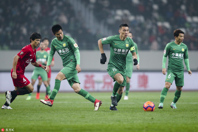 kaiyun-包含阿贾克斯发布备战花絮，关键时刻迎来里程碑，亚冠任务艰巨，身体对抗强度拉满的词条