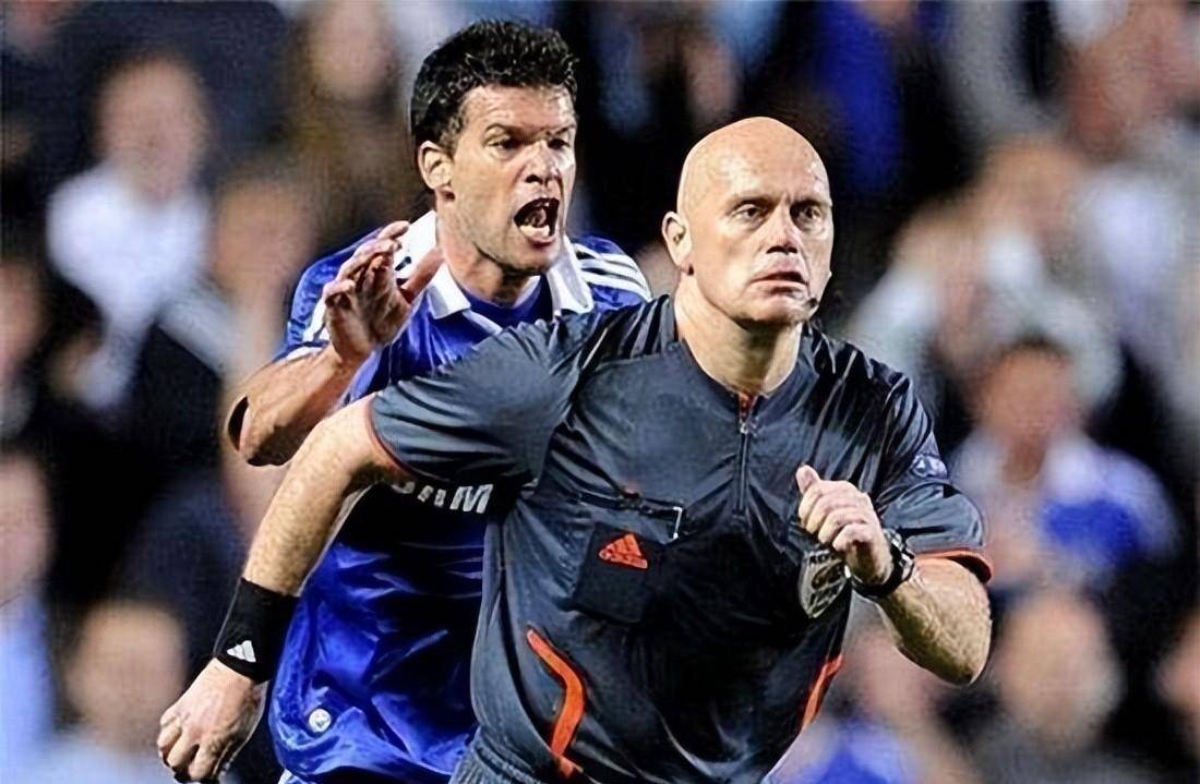 关于关键时刻那不勒斯调整名单以备德国杯,止住颓势环节打磨,压力陡增,临场指挥获称赞的信息 关于关键时刻那不勒斯调整名单以备德国杯,止住颓势环节打磨,压力陡增,临场指挥获称赞的信息