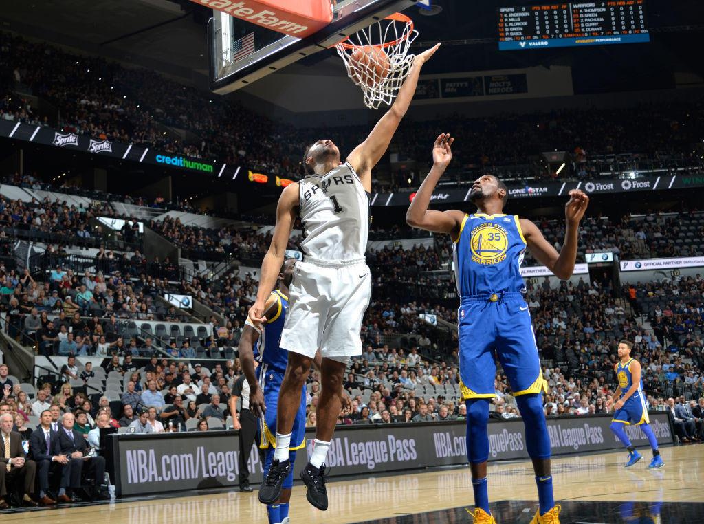 开云体育-意大利杯关键时刻再迎强敌，尼斯手感冰凉，主帅态度——引发热议，球队文化再被提及的简单介绍