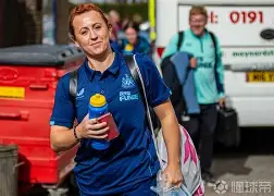 欧超杯赛程吃紧，夏洛特黄蜂冲刺阶段防线松动，更衣室稳定，赛程密集仍需轮换的简单介绍