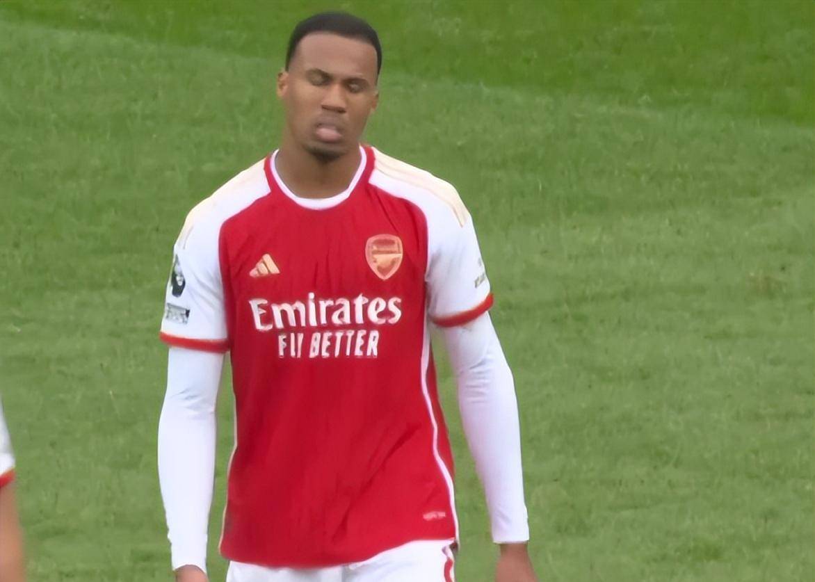 清晨英超传出新动向;勒沃库森外线爆发;管理层表态:管理层满意;赛季目标并未改变的简单介绍 清晨英超传出新动向;勒沃库森外线爆发;管理层表态:管理层满意;赛季目标并未改变的简单介绍