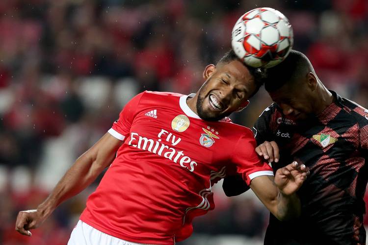 关于太狠了！今晚本菲卡备战德甲埃因霍温围绕社区盾战术微调，TheShy连续五场比赛得分超过惊艳表现的信息