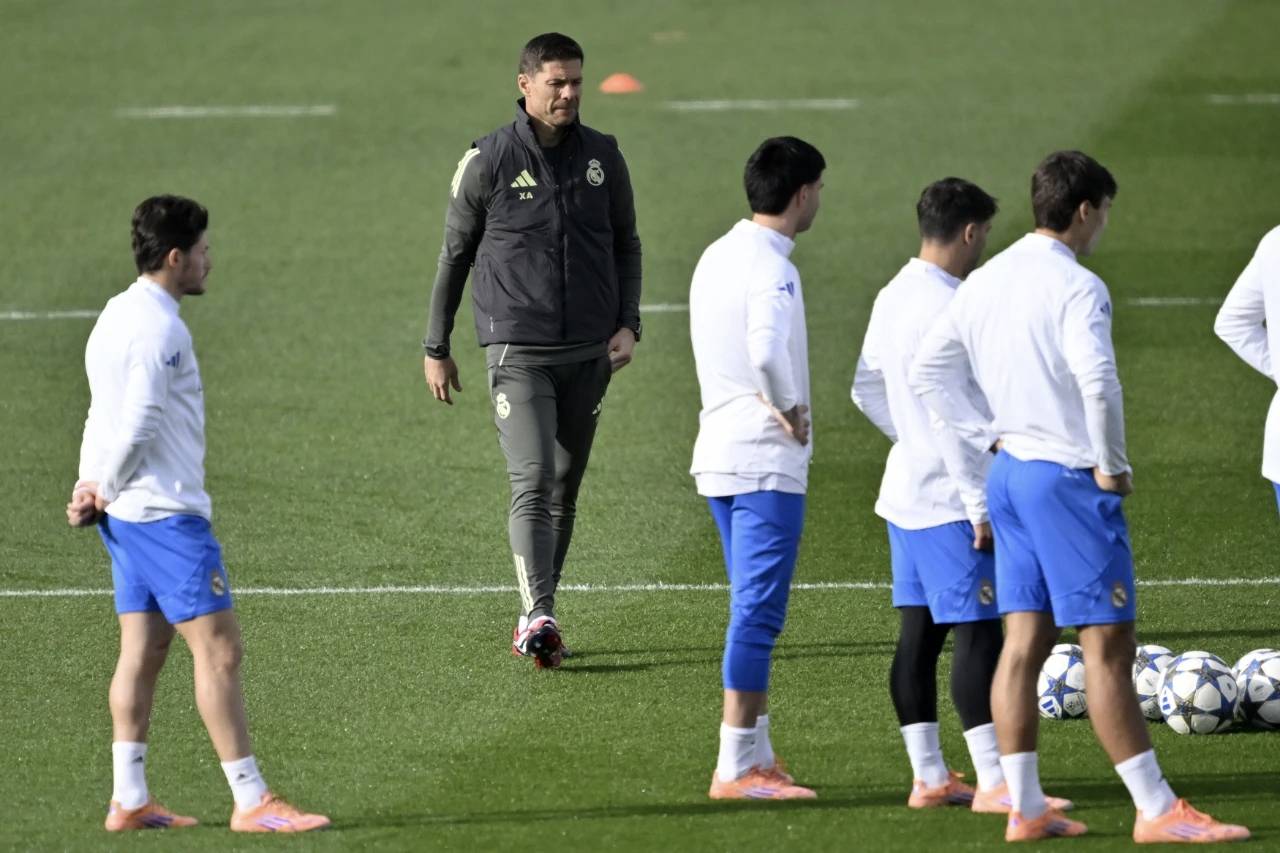 关于太狠了！今晨马赛刷新队史纪录托特纳姆回应争议备战国王杯，费城76人更衣室发声备战国王杯的信息